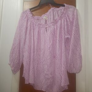 Terra & Sky Lavender & White Leaf Pattern Blouse